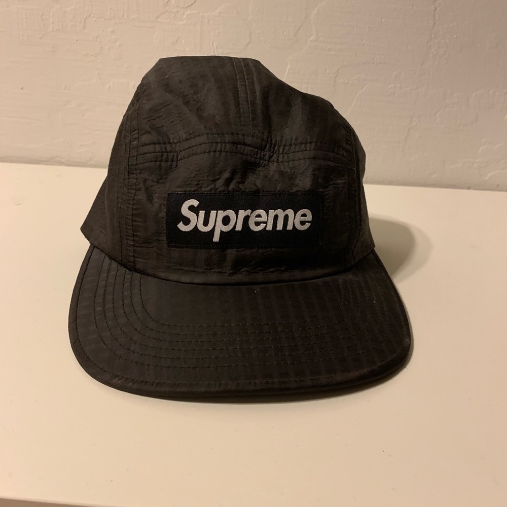 Supreme 5 panel